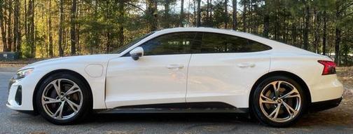 2022 Audi e-tron GT Premium Plus