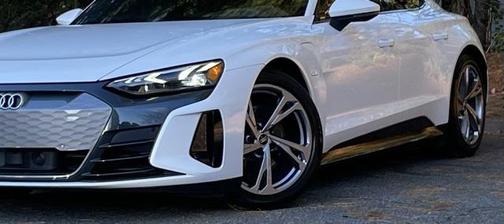 2022 Audi e-tron GT Premium Plus
