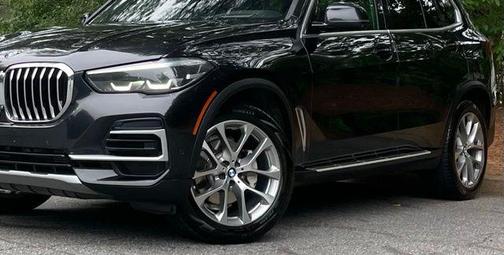 Black Sapphire Metallic 2022 BMW X5 sDrive40i
