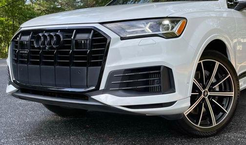 Carrara White 2022 Audi Q7 55 Premium Plus