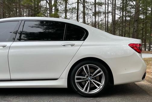 2019 BMW 750 i xDrive