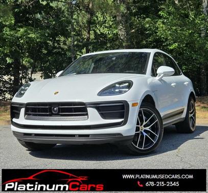 2022 Porsche Macan Base
