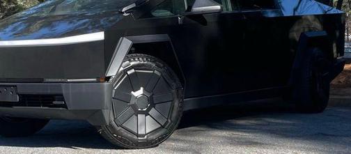 2025 Tesla Cybertruck Long Range