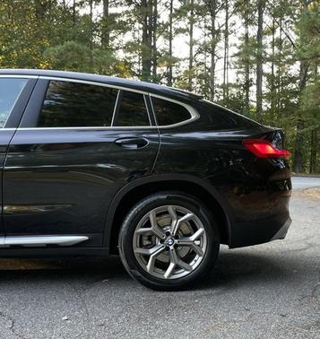 2023 BMW X4 xDrive30i