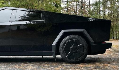 2024 Tesla Cybertruck All-Wheel Drive