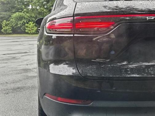 2021 Porsche Cayenne Base