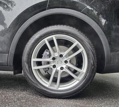 2021 Porsche Cayenne Base
