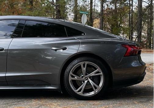 2022 Audi e-tron GT Premium Plus