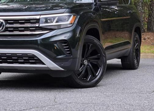 2022 Volkswagen Atlas 3.6L SE w/Technology