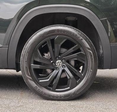 2022 Volkswagen Atlas 3.6L SE w/Technology