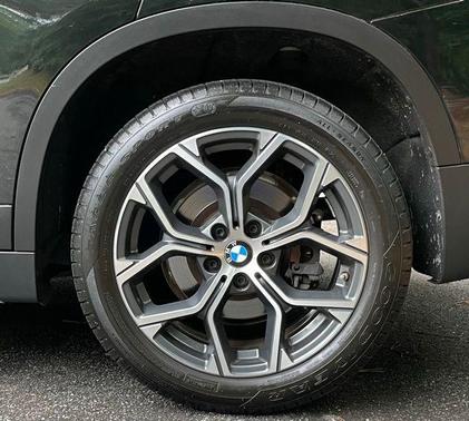 Black Sapphire Metallic 2020 BMW X1 sDrive28i