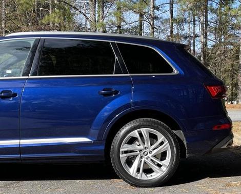 2021 Audi Q7 45 Premium Plus