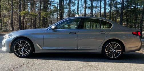 2021 BMW 530 530i
