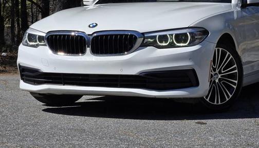 2019 BMW 530 530i