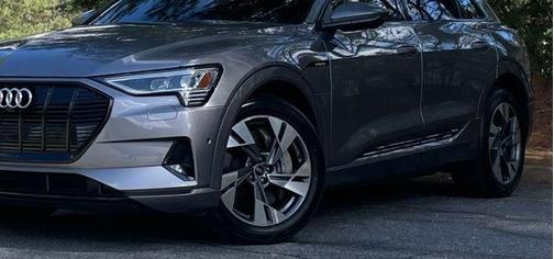 2021 Audi e-tron Premium