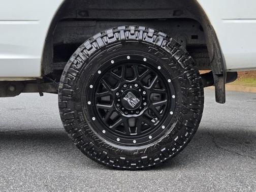 2017 RAM 2500 Tradesman Crew Cab 4x4 8' Box