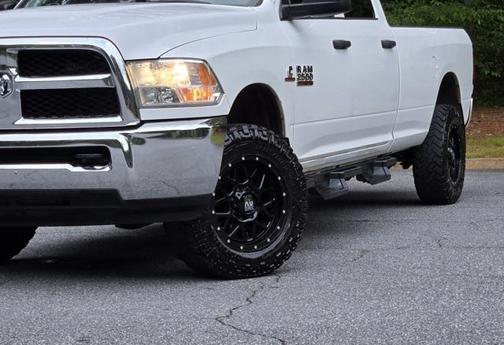 2017 RAM 2500 Tradesman Crew Cab 4x4 8' Box