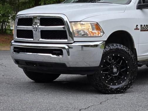 2017 RAM 2500 Tradesman Crew Cab 4x4 8' Box