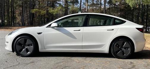2022 Tesla Model 3 Standard Range