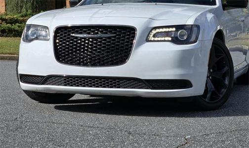 2020 Chrysler 300 Touring