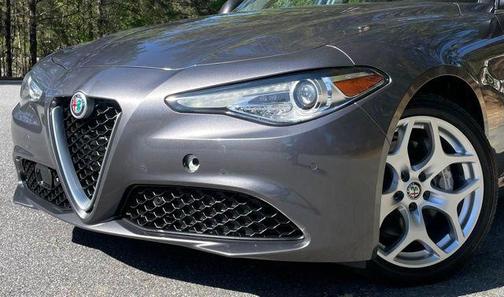 Vesuvio Gray Metallic 2019 Alfa Romeo Giulia Ti