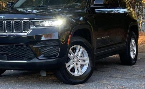 2022 Jeep Grand Cherokee Laredo