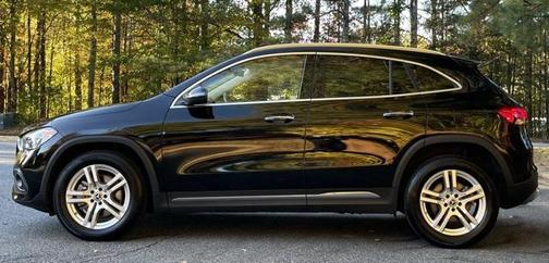 2021 Mercedes-Benz GLA 250 Base 4MATIC