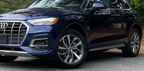 Blue Metallic 2021 Audi Q5 45 Premium Plus