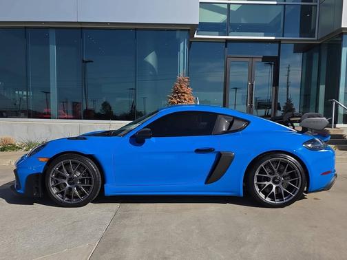 2023 Porsche 718 Cayman 
