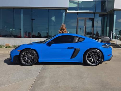 2023 Porsche 718 Cayman 