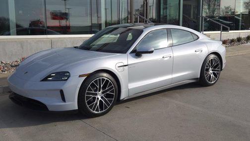 2025 Porsche Taycan RWD