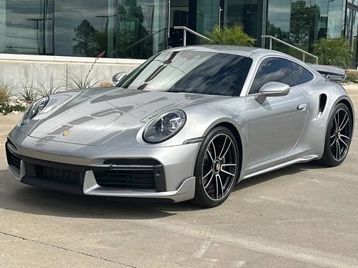 GT-Silver Metallic 2022 Porsche 911
