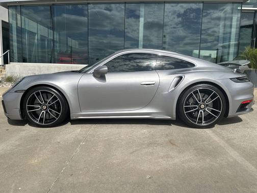 GT-Silver Metallic 2022 Porsche 911