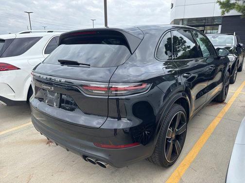 2020 Porsche Cayenne S