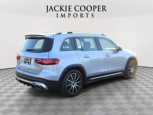 2025 Mercedes-Benz AMG GLB 35 