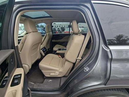 2022 Lincoln Aviator Reserve AWD