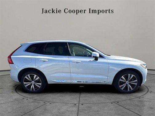 2022 Volvo XC60 B5 Inscription