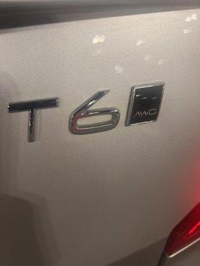2022 Volvo XC90 T6 Inscription