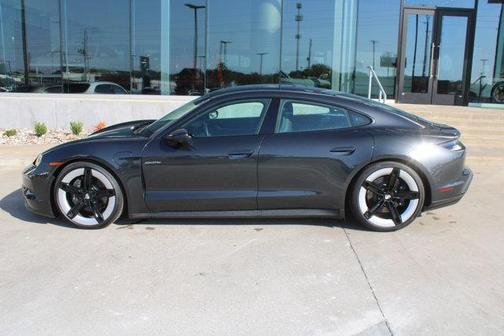 2025 Porsche Taycan RWD