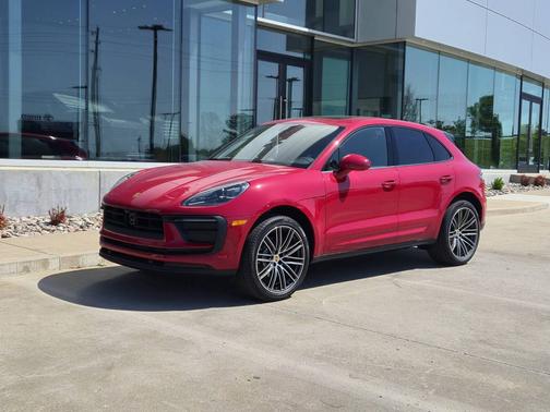 2025 Porsche Macan 