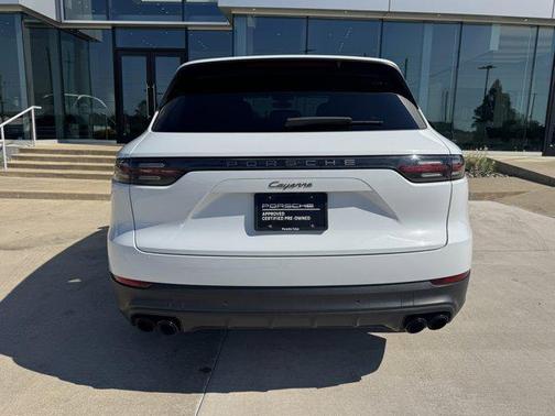 2022 Porsche Cayenne Platinum Edition