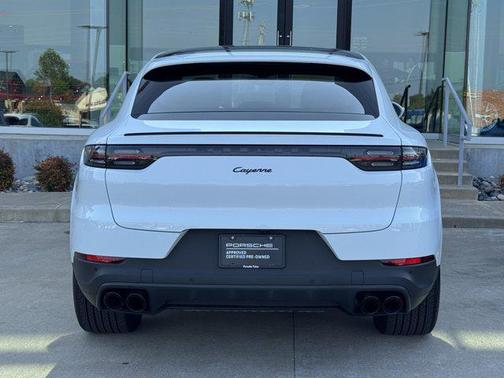 2022 Porsche Cayenne 