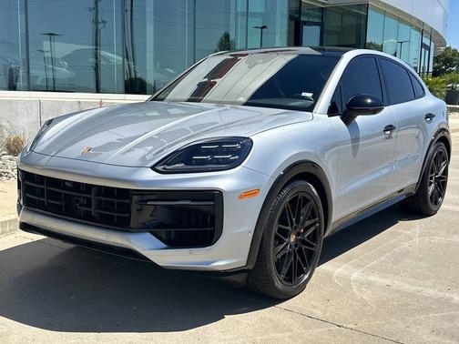 Dolomite Silver Metallic 2025 Porsche Cayenne