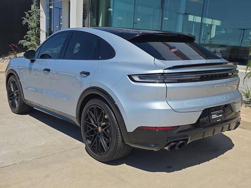 Dolomite Silver Metallic 2025 Porsche Cayenne