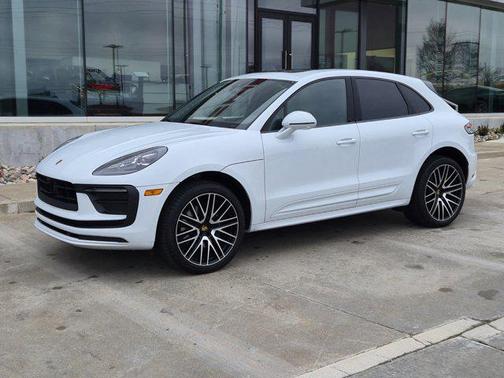 2024 Porsche Macan Base