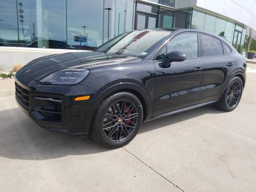 2025 Porsche Cayenne 