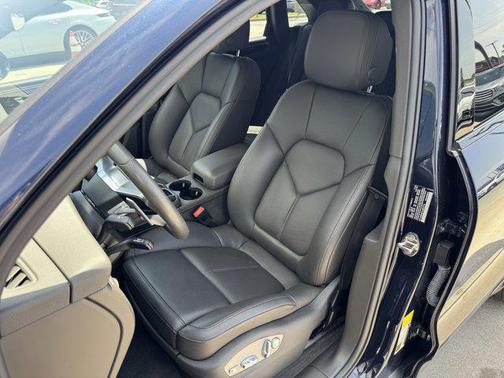 2020 Porsche Macan S