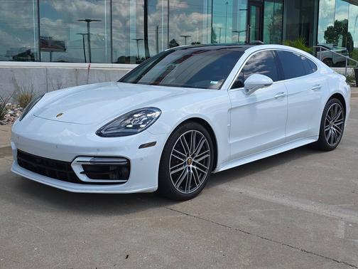 Carrara White Metallic 2023 Porsche Panamera