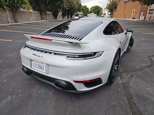 2022 Porsche 911 Turbo