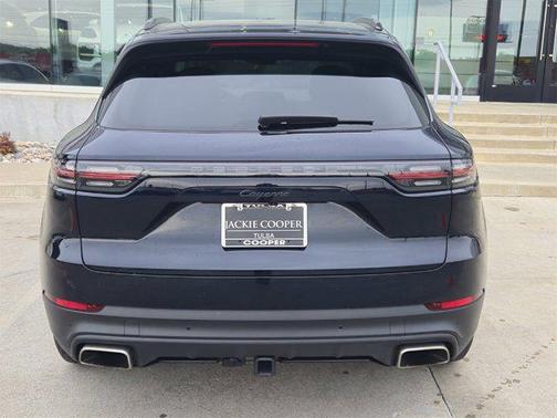 2022 Porsche Cayenne Platinum Edition